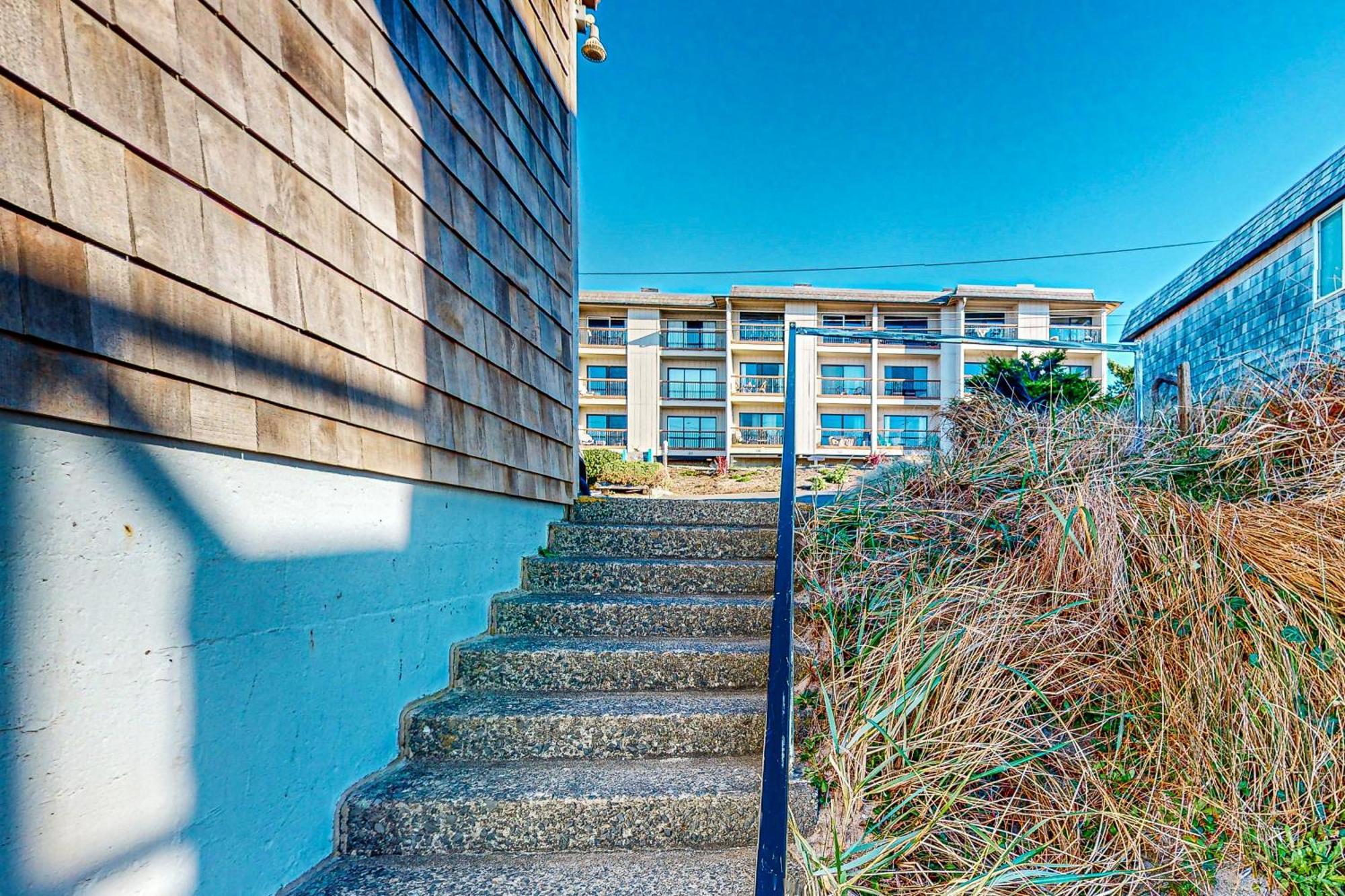 Flounder'S Crib Condo Lincoln City Exterior photo